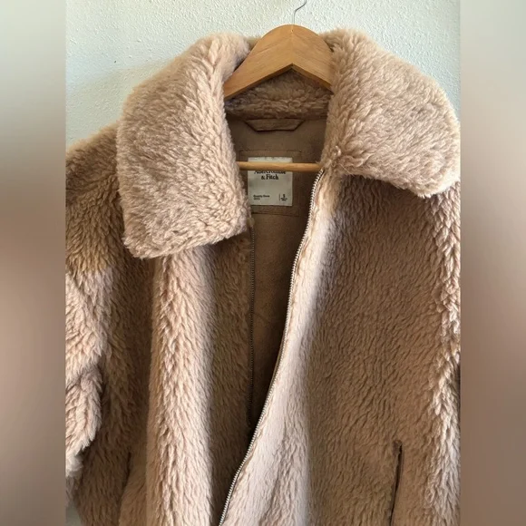 Abercrombie Jacket size small - Picture 2 of 2